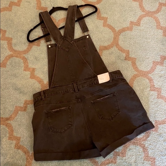 overall shorts NWT - Picture 2 of 3